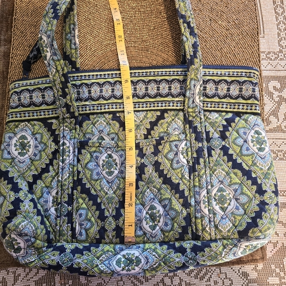 Vera Bradley Shoulder Bag Green and White Diamond - Picture 5 of 5